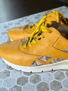 Ana Maria Dessin Handmade Leather Sneaker, size 8.5